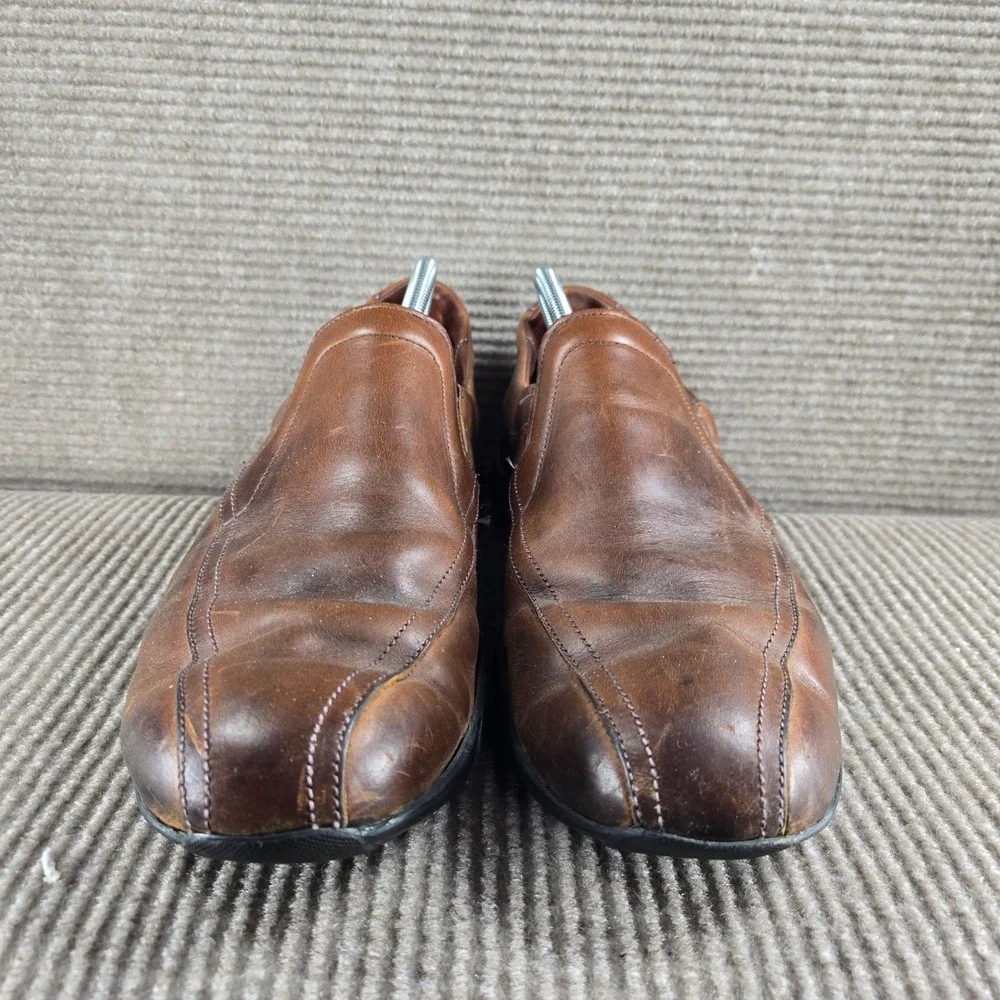 Allen Edmonds transition character